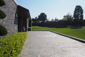 หินปูถนน cobblestone