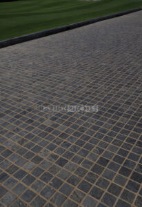 หินปูถนน cobblestone