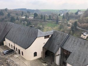 จำหน่ายหินธรรมชาติ, หินธรรมชาตินำเข้า, หินปูสระว่ายน้ำ, หินปูถนน, หินลูกเต๋า, หินปูพื้น, หินปูผนัง, หินตกแต่ง, หินทราย, หินอ่อน, หินแกรนิต, หินบาหลี, หินซูกาบูมิ, หินปูพื้นระเบียง, หินภูเขาไฟ, หินชนวน, หินลามสโตน, หินวีเนียร์, หินปูหลังคา, หินโมเสค, หินกรวด, หินบ่อน้ำพุ, หินปูภายใน, หินปูภายนนอก, หินทางเดิน, หินตกแต่งสวน, หินกรุผนัง, หินปูผนัง, นักออกแบบ, สถาปนิก, คลับเฮาส์, โรงแรม, รีสอร์ท Natural Stone Supplier, stone import, swimming pool tiles, natural stone pool tiles, natural stone pavers, natural stone cobblestone, basalt cobblestone, flooring, wall cladding, decoration stone, sandstone, marble, granite, bali stone, sukabumi, volcanic stone, slate, roofing slate, limestone, veneer stone, natural stone mosaic, pebbles, splits, fountain stone, interior wall cladding, exterior wall cladding, interior floor, exterior floor, walkway, gardening, pool terrace, pool deck, cladding, designer, architect, club house, hotel, resort