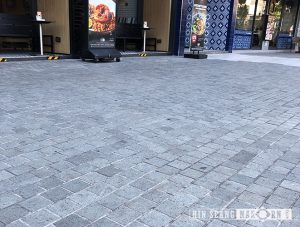 หินปูถนน cobblestone หินแกรนิต