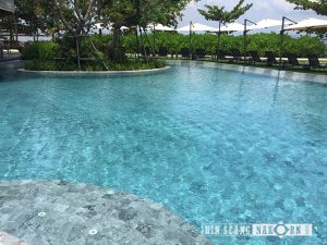 จำหน่ายหินธรรมชาติ, หินธรรมชาตินำเข้า, หินปูสระว่ายน้ำ, หินปูถนน, หินลูกเต๋า, หินปูพื้น, หินปูผนัง, หินตกแต่ง, หินทราย, หินอ่อน, หินแกรนิต, หินบาหลี, หินซูกาบูมิ, หินปูพื้นระเบียง, หินภูเขาไฟ, หินชนวน, หินลามสโตน, หินวีเนียร์, หินปูหลังคา, หินโมเสค, หินกรวด, หินบ่อน้ำพุ, หินปูภายใน, หินปูภายนนอก, หินทางเดิน, หินตกแต่งสวน, หินกรุผนัง, หินปูผนัง, นักออกแบบ, สถาปนิก, คลับเฮาส์, โรงแรม, รีสอร์ท Natural Stone Supplier, stone import, swimming pool tiles, natural stone pool tiles, natural stone pavers, natural stone cobblestone, basalt cobblestone, flooring, wall cladding, decoration stone, sandstone, marble, granite, bali stone, sukabumi, volcanic stone, slate, roofing slate, limestone, veneer stone, natural stone mosaic, pebbles, splits, fountain stone, interior wall cladding, exterior wall cladding, interior floor, exterior floor, walkway, gardening, pool terrace, pool deck, cladding, designer, architect, club house, hotel, resort