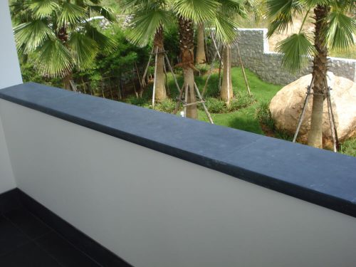 hsn-bluestone-honed-wall-coping-installed