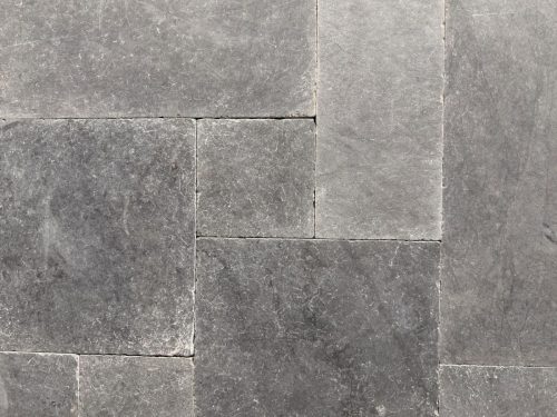 hsn-bluestone-roman-pattern-driveway-stone-zoom-in