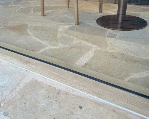 hsn-ceara-flagstone-indoor-cafe-flooring-threshold-detail