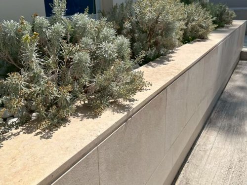 hsn-ceara-limestone-sandblasted-brushed-with-tree-gravels