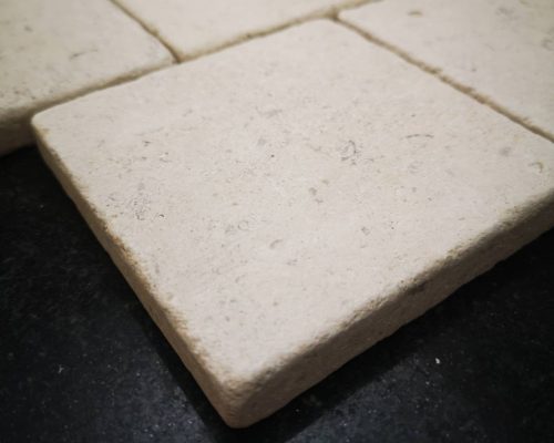 hsn-ceara-limestone-tumbled-zoom-in-rightside