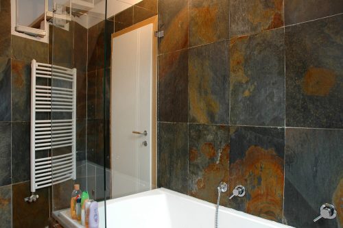 hsn-peacock-wall-cladding-interior-bathroom