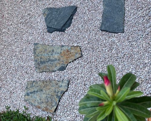 hsn-pebble-rosa-pink-tumbled-garden-pathway-detail