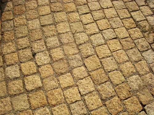 hsn-yellow-granite-cobblestone-detail-layout